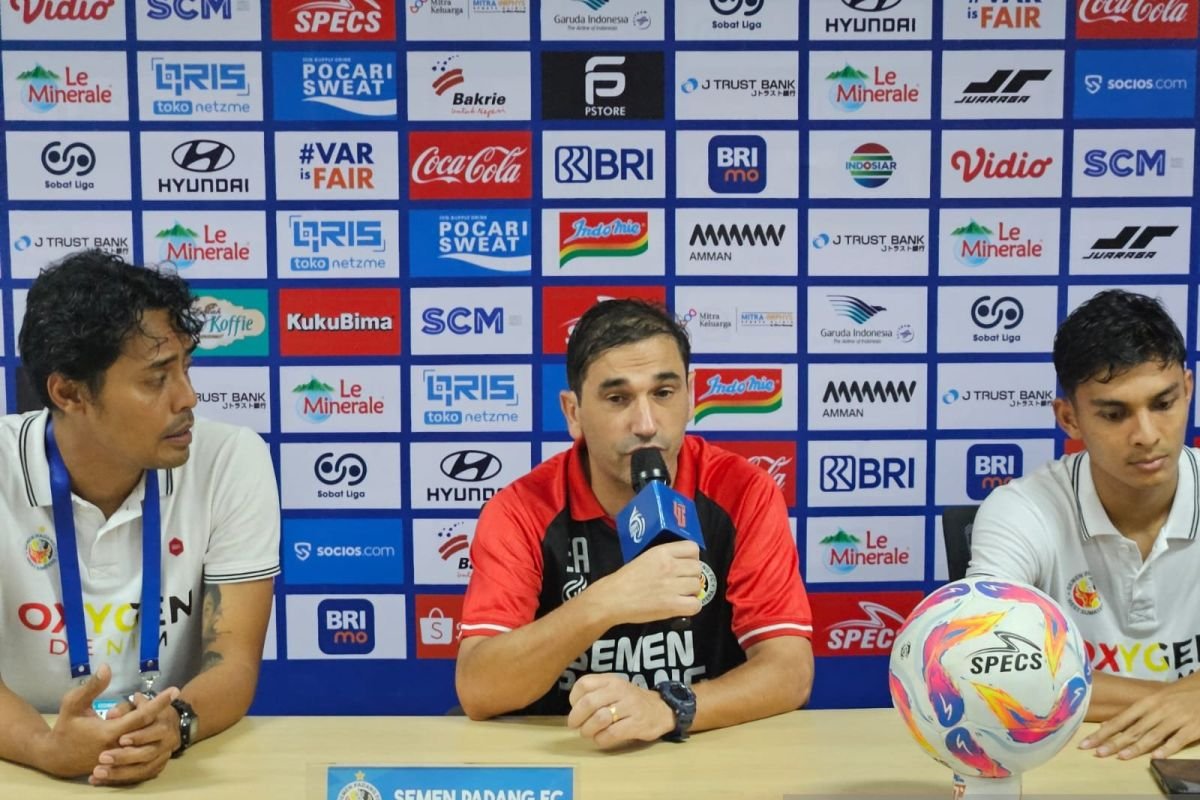 Pelatih Semen Padang Senang dengan Kemenangan di Markas Persija