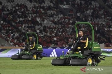 Perawatan Rumput Lapangan SUBGK: Persiapan Menghadapi Pertandingan Penyisihan Piala AFF U-23 2025