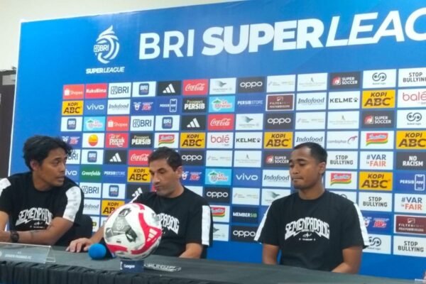 Almeida Yakin Persib Masih Menjadi Ancaman Meskipun Tanpa Ramon Tanque